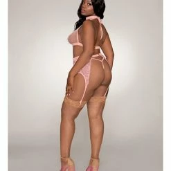 Dreamgirl International Lingerie Fishnet & Lace Halter Bralette, Garter Belt, G-string & Choker Rose Pink Qn