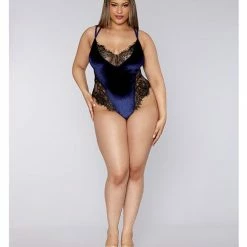 Dreamgirl International Holiday Stretch Velvet Teddy With Lace Details Nocturnal/black Lingerie