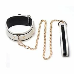 XR Brands Master Series Kink In The Dark Glowing Collar With Leash